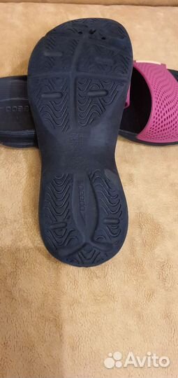 Шлепанцы для бассейна для девочки Speedo 35,5 р