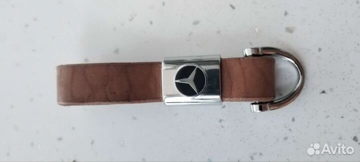 Брелок на ключи