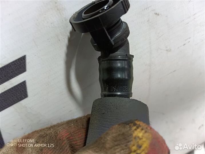 Патрубок вентиляции картера Skoda Octavia A5 1.8