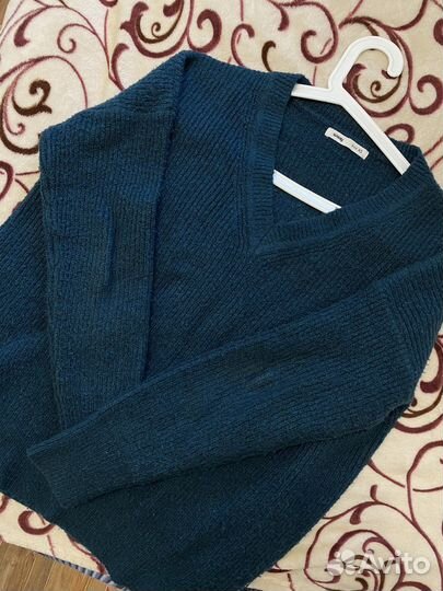 Свитер