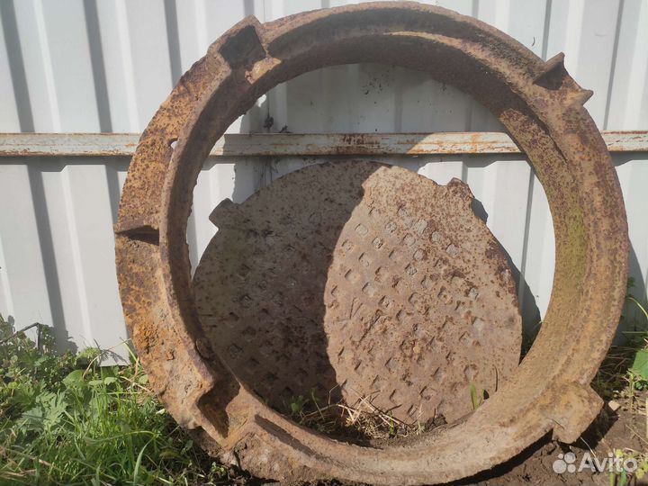 Люк чугунный