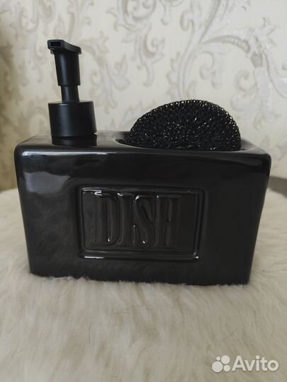 Кухонный дозатор с подставкой для губки