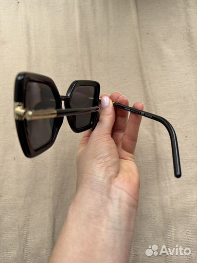 Солнцезащитные очки женские prada