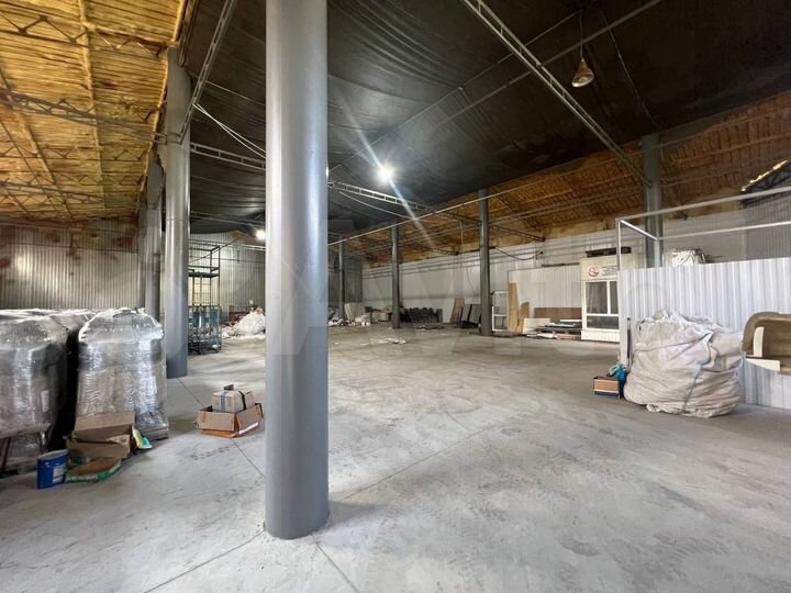 Склад, 1300 м²