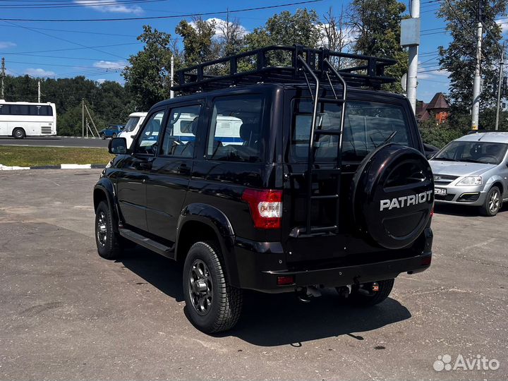 УАЗ Patriot 2.7 МТ, 2024