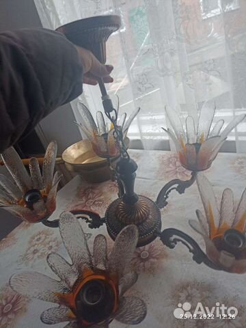 Люстра красный май