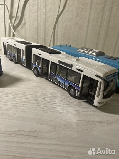 Игрушка автобус - метро