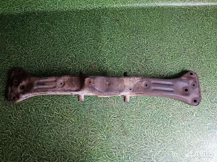 Балка задняя для Тойота карина Е 1994 г