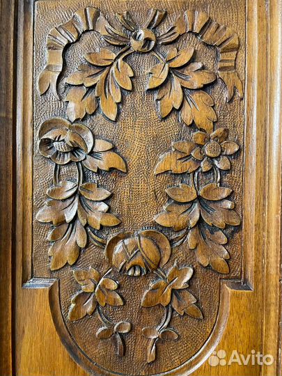 Антикварный столовый гарнитур Модерн