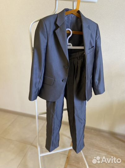 Школьный костюм