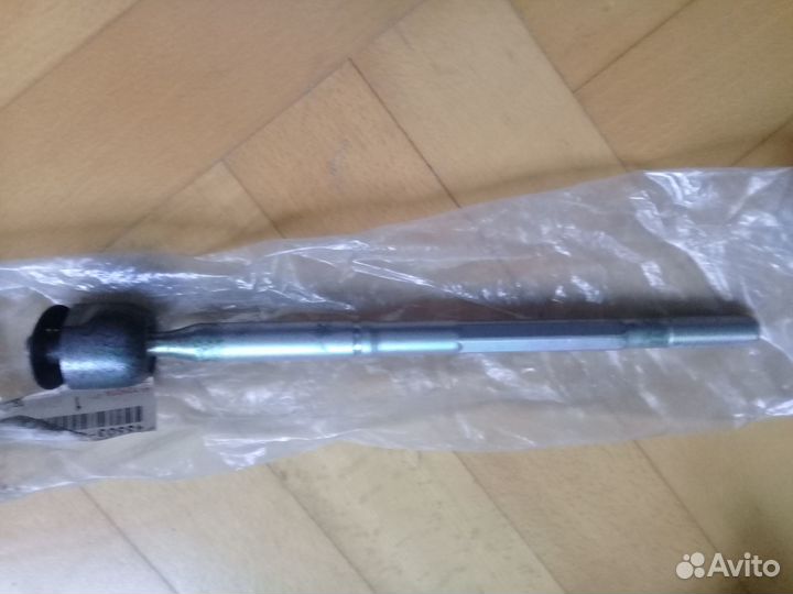 Тяга рулевая Toyota