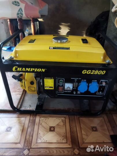 Генератор бензиновый бу 2,2 квт, состояние нового