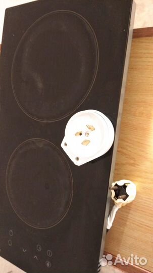 Встраиваемая электрическая варочная панель