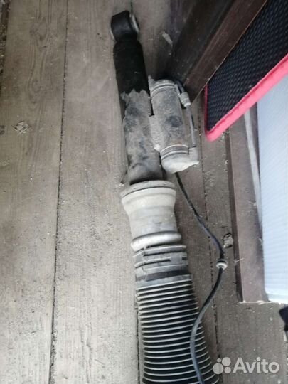 Пневмобаллон w221 задний правый