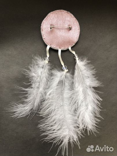 Брошь из бисера