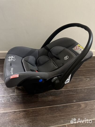 Детская люлька в машину