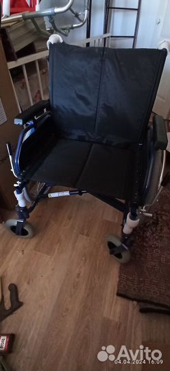 Инвалидная коляска новая