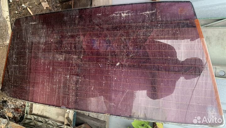 Заднее стекло ваз 21099