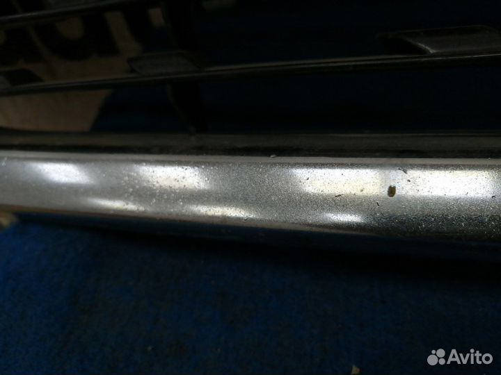 Решетка переднего бампера Toyota Camry 55 рест2