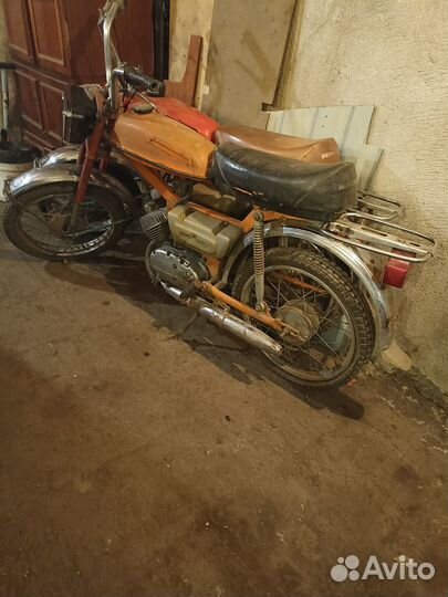 Мокик Верховина 6