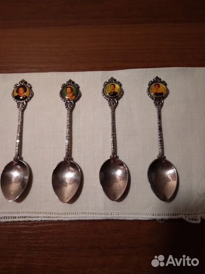 Сувенирные кофейные ложечки