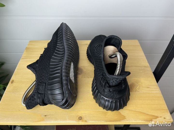 Кроссовки Adidas Yeezy 36-41 новые