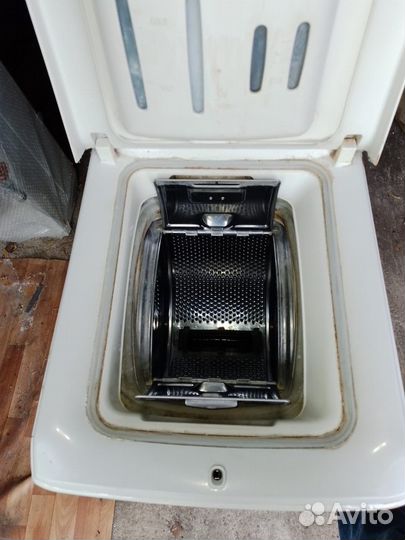 Стиральная машина с вертикальной загрузкой