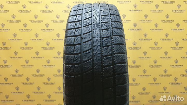 Toyo Winter Tranpath MK3 215/65 R16 98Q