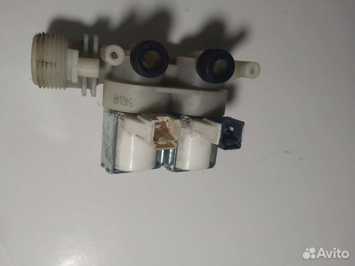 Клапан подачи воды в машину Indesit wsxе10 сmа