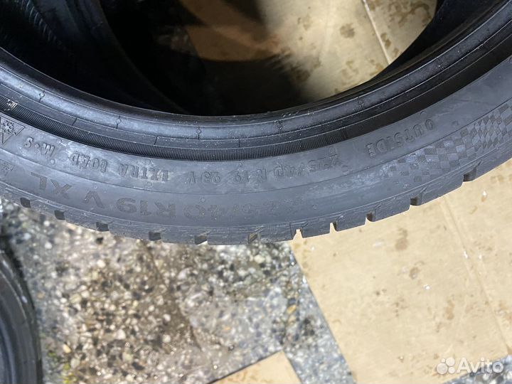 Continental WinterContact TS 860S SSR 225/40 R19 и 255/35 R19