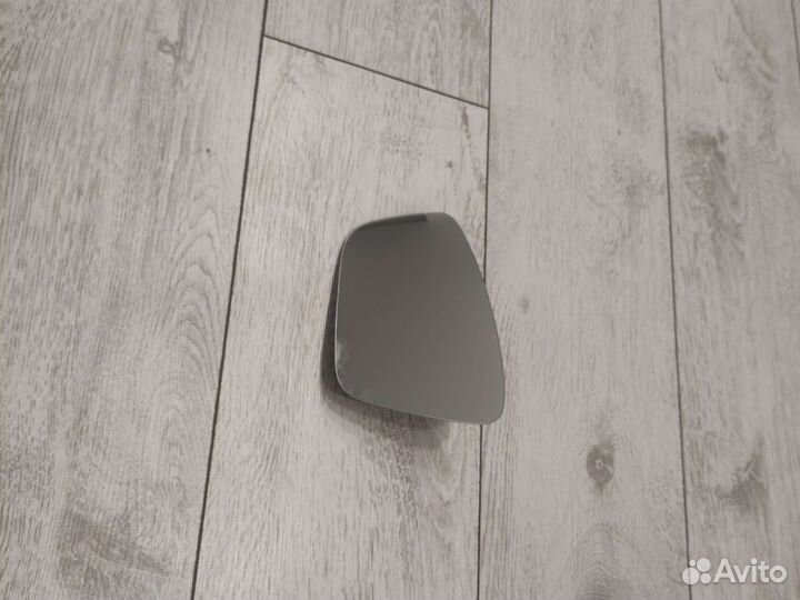 Полотно зеркала левое vw polo 10/Skoda Rapid 12