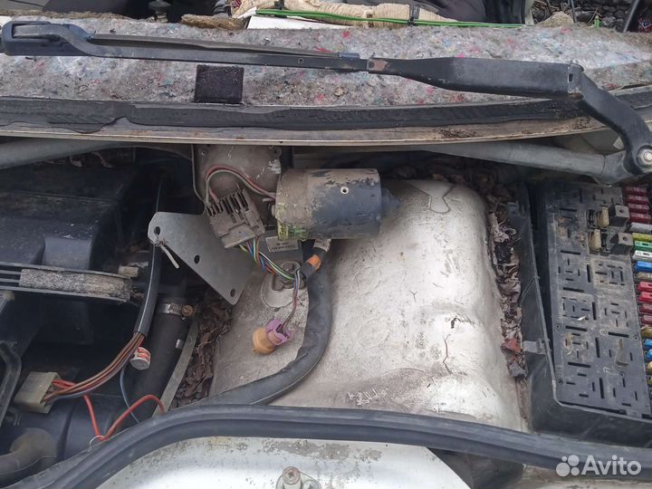 Трапеция дворников Audi 100 C3