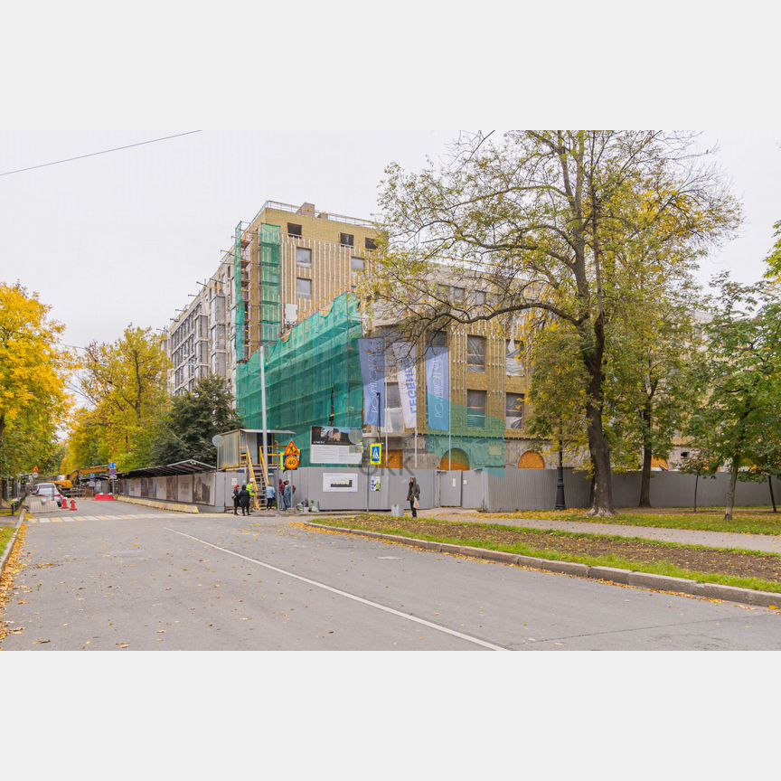 3-к. квартира, 96,9 м², 2/4 эт.