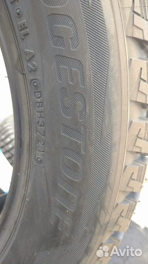 Bridgestone Blizzak DM-V2 275/50 R20 113R