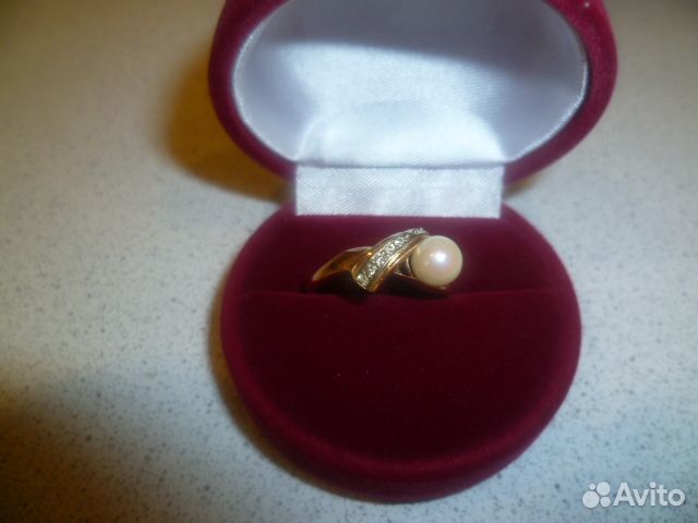 Кольцо с бриллиантами и жемчугом
