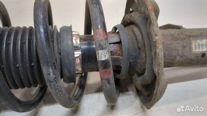 Амортизатор подвески левый передний Skoda SuperB