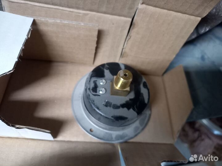 Манометр 25атм. М 063-F25