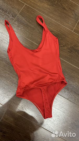 Красное боди Bershka оригинал