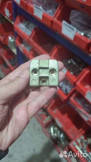 Ответная часть замка защелка УАЗ 452