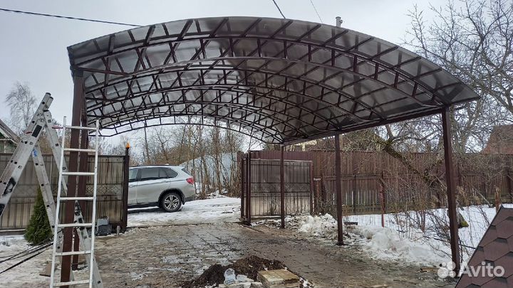 Навес из поликарбоната