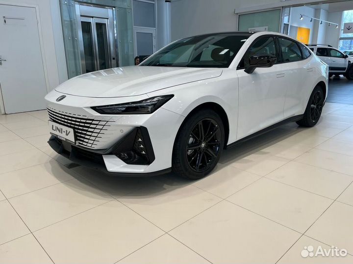 Changan UNI-V 1.5 AMT, 2023
