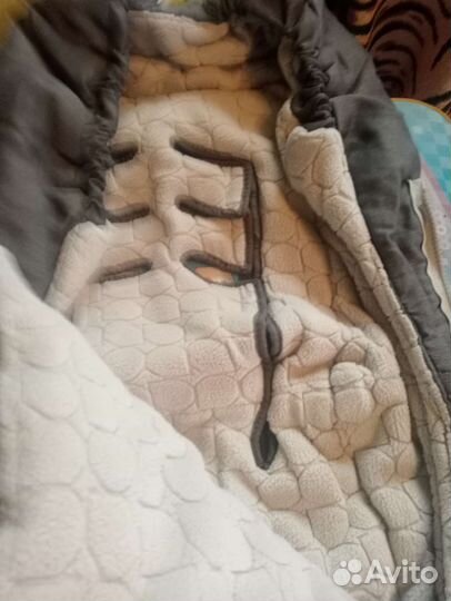 Теплый вкладыш в коляску и муфта на ручку коляски