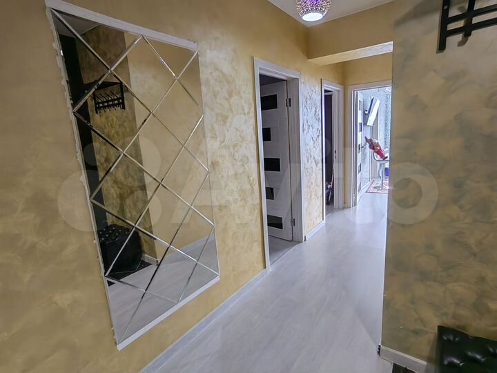 Комната 22 м² в 3-к., 17/17 эт.