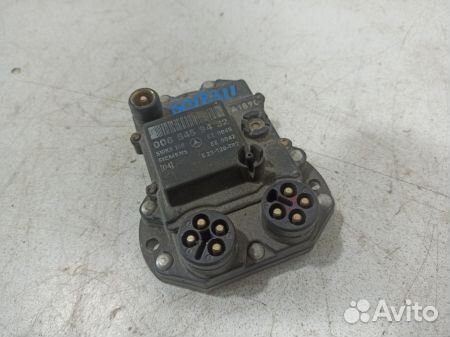 Блок управления зажиганием (коммутатор)