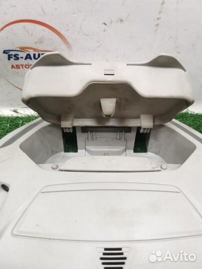 Плафон подсветки салона Ford C-Max хетчбек 1.6