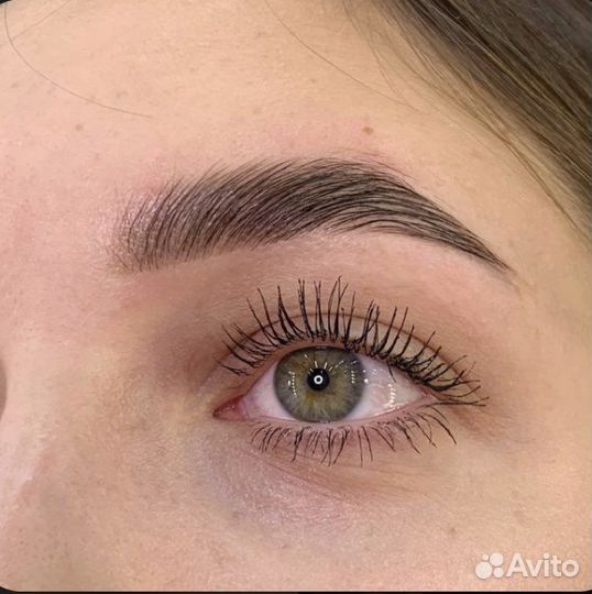 Коррекция и окрашивание бровей