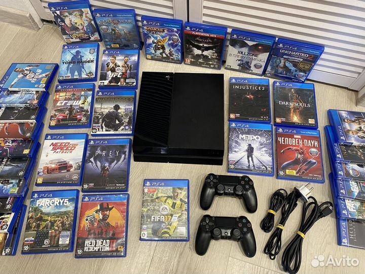 Sony PS4 +2джоя