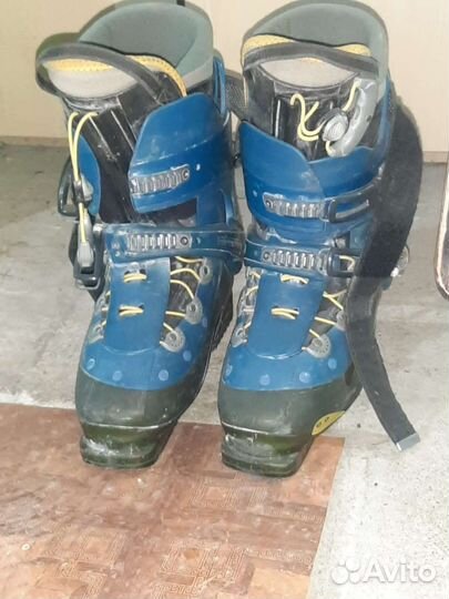 Горные лыжы с ботинками 43р