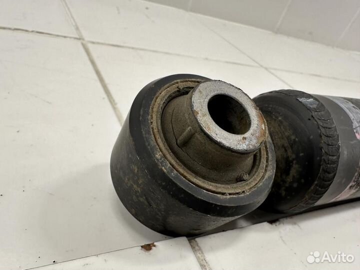 Амортизатор задний Nissan Leaf I (2010—2017)