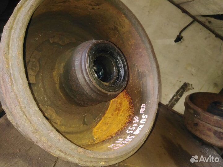 Ступица передняя Mercedes-Benz Lk